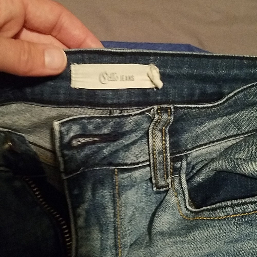 Pello Jean's